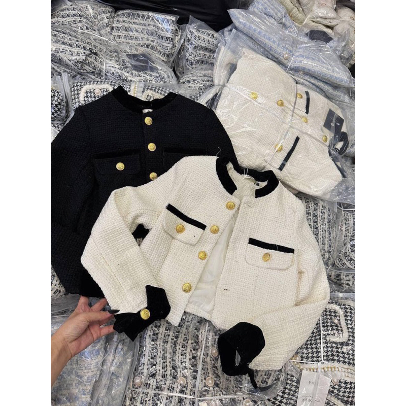 ÁO KHOÁC DẠ TRẮNG PHỐI ĐEN TAY GẬP