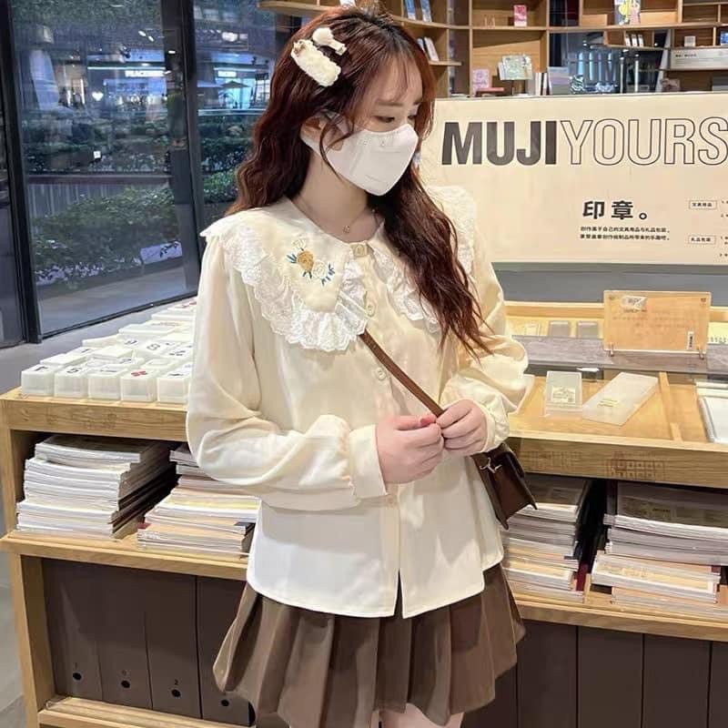 Sét váy nữ áo sơ mi thêu hoa phối màu chạy viền bèo ren mix chân váy xếp ly dáng ngắn tone màu nhẹ nhàng basic xinh xắn