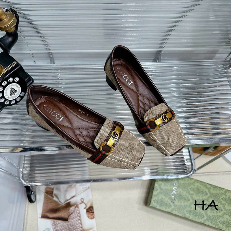 Giày búp bê gót 3cm_Giày moca guci hoạ tiết khoá ngang _ Giày búp bê  mũi vuông hàng QC đầy đủ hộp ,bill, túi xách giấy