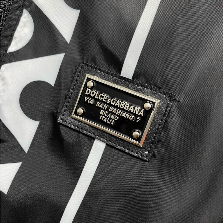 Áo Khoác Gió Hai Lớp D.G Đính Lô Gô Kim Loại Chất Gió tàu Chống Nước Hàng Neww 2023