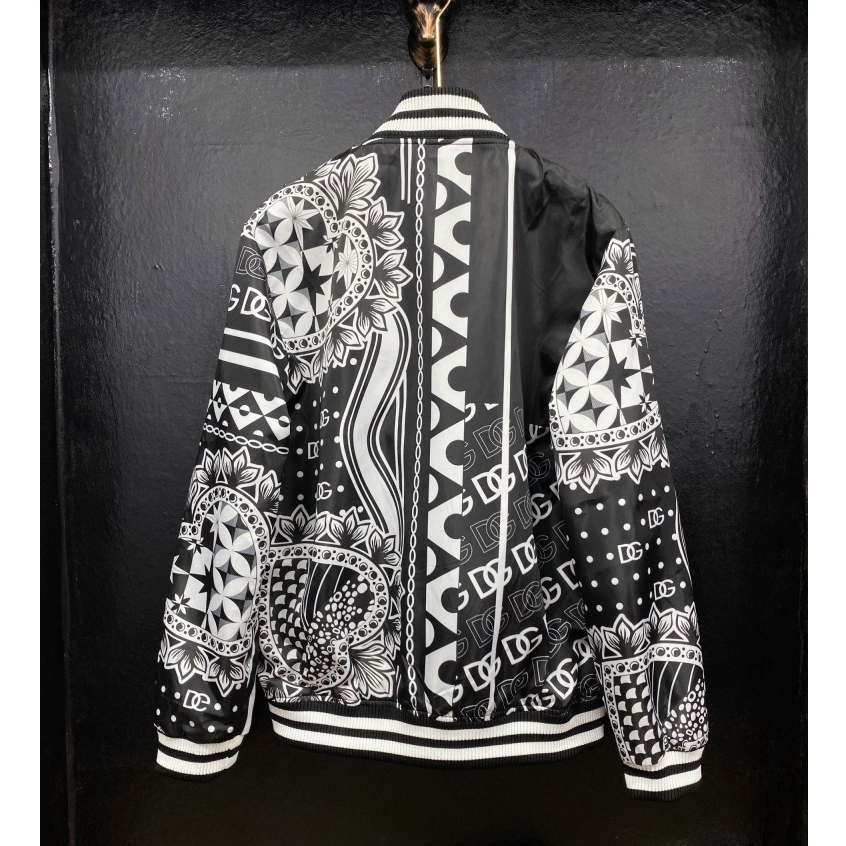 Áo Khoác Gió Hai Lớp D.G Đính Lô Gô Kim Loại Chất Gió tàu Chống Nước Hàng Neww 2023