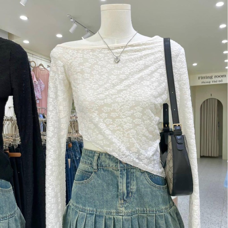 Áo croptop vạt chéo hoa