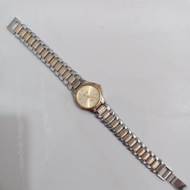 Đồng hồ si nhật nữ hiệu GIAN FRANCO ARMANI demi mạ vàng