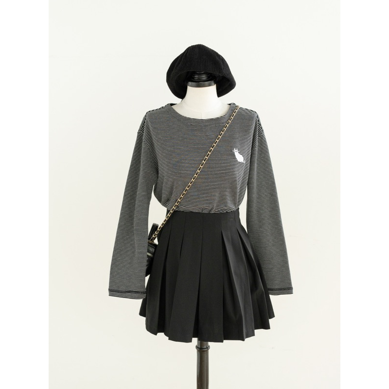 Áo sweater kẻ line oversize thêu cute cat MADELEN