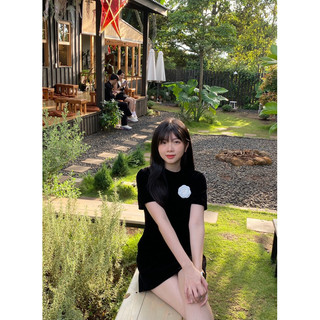 Đầm Nhung Cổ Trụ Kèm Tag Hoa (ẢNH THẬT)