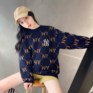 Áo len ép hoạ tiết chữ cá tính