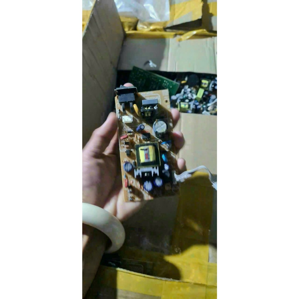 Bo nguồn chảo  ra 5v và 24v