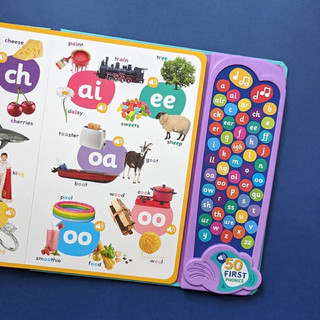 Đồ chơi âm thanh 50 nút học Phonics (50 First Phonics - a listen and learn sound b00k)