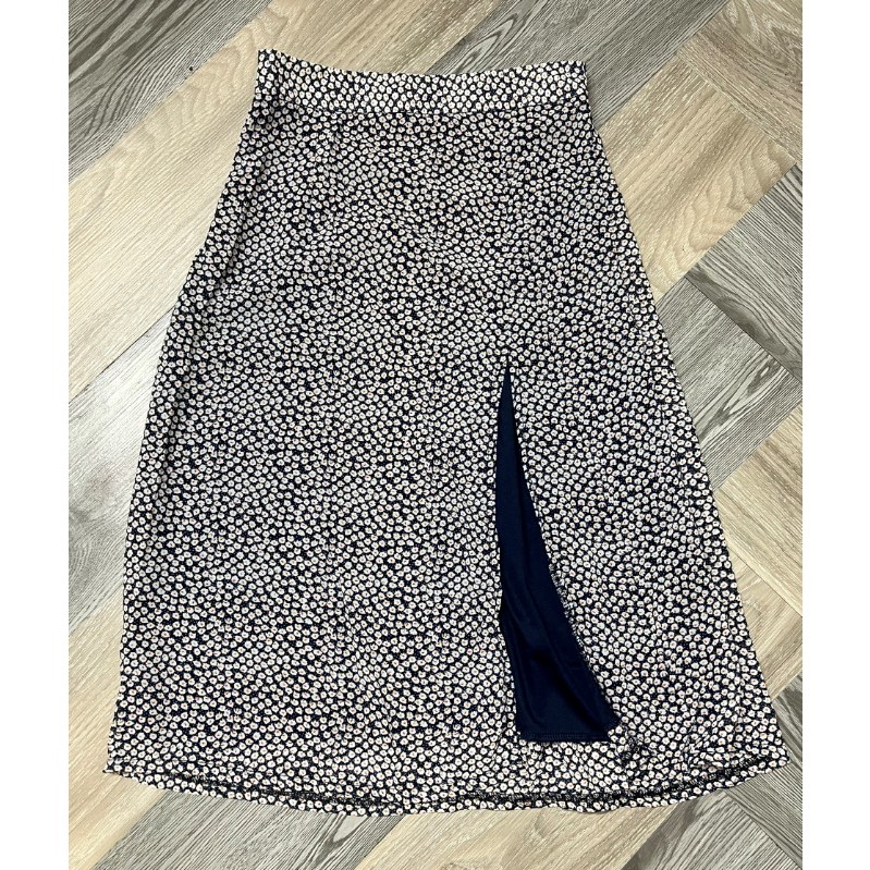 Chân váy, quần đồng giá 30k