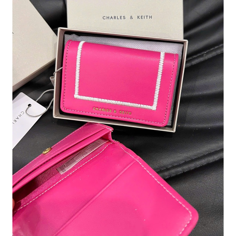 Ví charles keith mẫu mới màu hồng