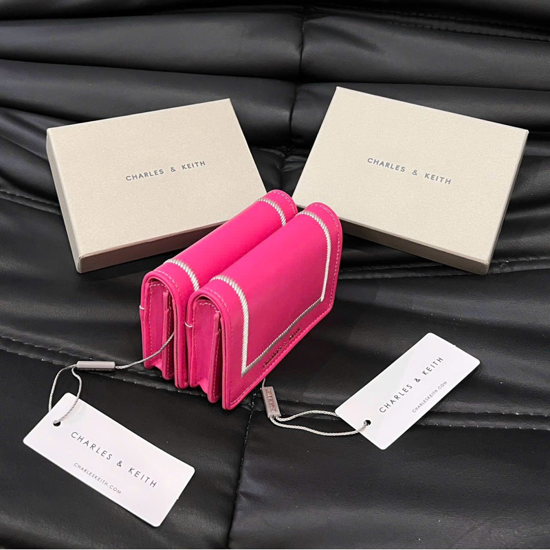 Ví charles keith mẫu mới màu hồng