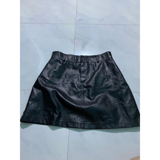 Chân váy da, xếp li, quần jean