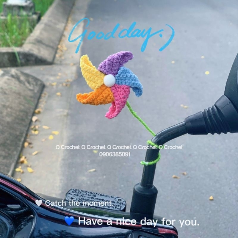 Chong chóng len gắn xe máy, xoay được