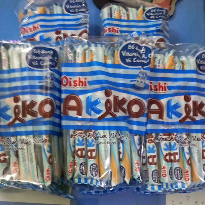 Snack Que Nhân Oishi Akiko gói 160g