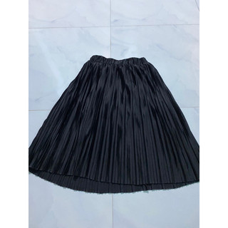 Chân váy da, xếp li, quần jean
