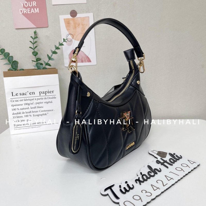 Túi lyn trám dáng bầu kèm quai xách và dây đeo chéo kiểu dáng lịch sự sang trọng hợp thời trang