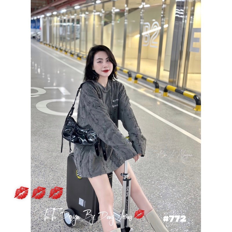 Áo thom chữ rách tay dài hàng QC