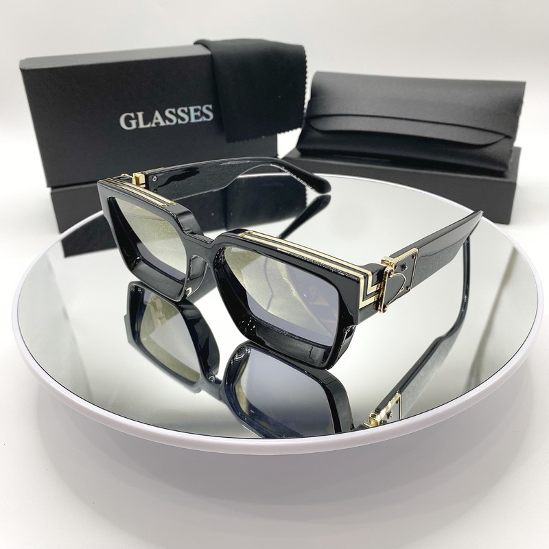 Kính L.V Version 2023