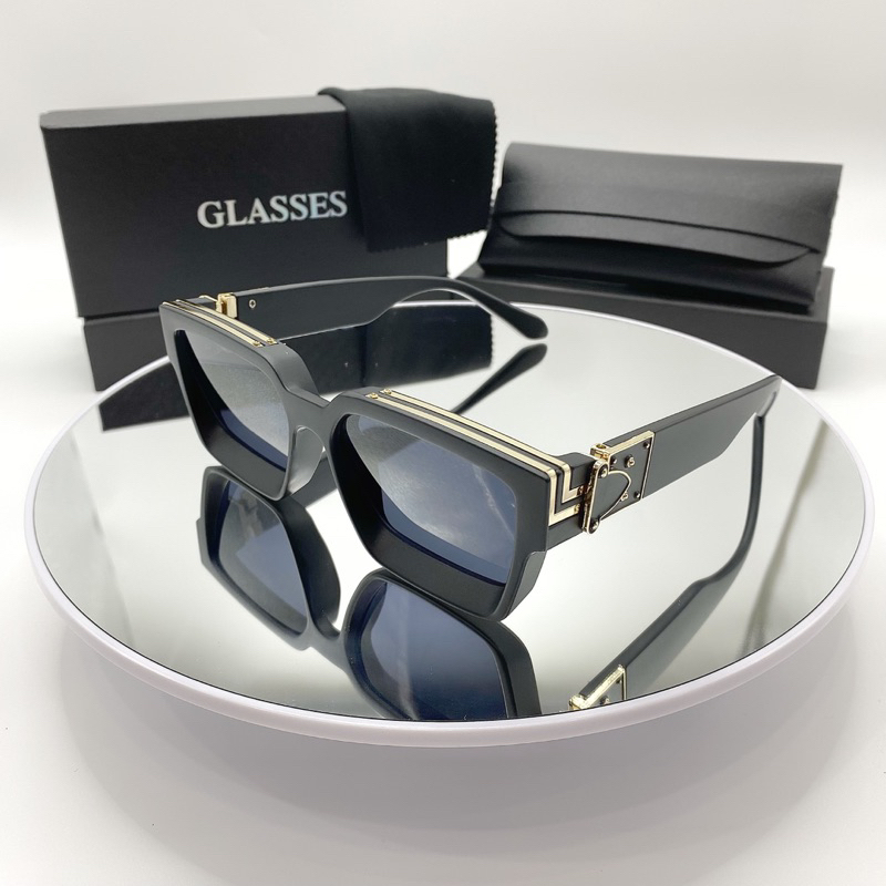 Kính L.V Version 2023