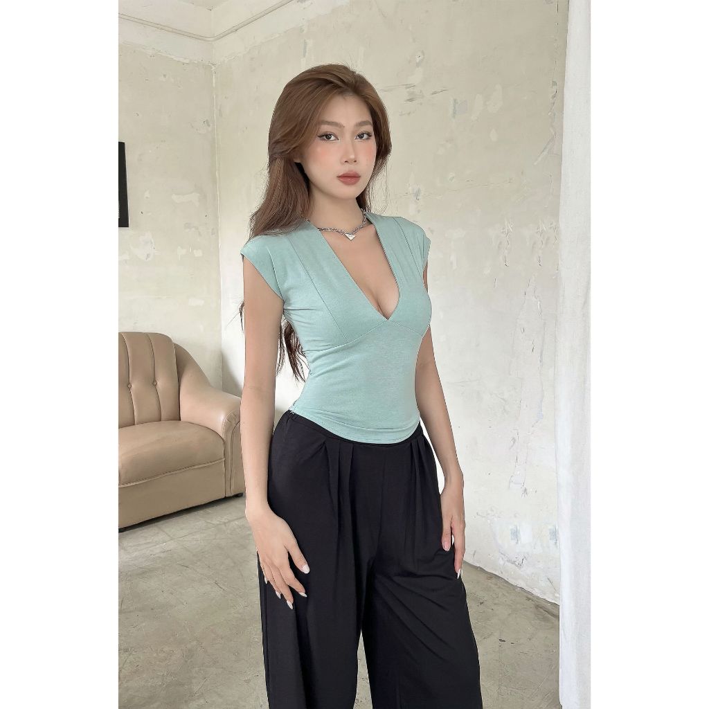 Áo thun nữ tay ngắn cổ V sexy vạt bầu thun lụa trơn co giãn tốt freesize - Feliza Clothing