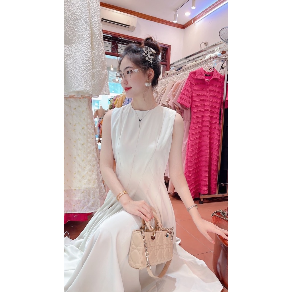 VÁY SÁT NÁCH XÒE TRÒN SIÊU TỐN VẢI