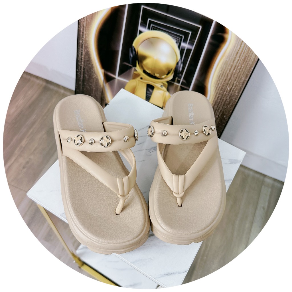 Siêu Rẻ- Dép đế xuồng xỏ ngón charm êm chân, đi mưa