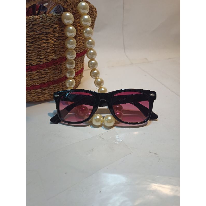 Gọng kính mát si Nhật Bản.