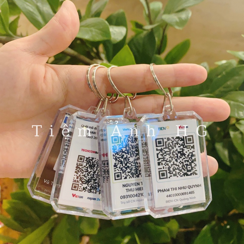Móc chìa khoá in mã QR code tài khoản ngân hàng theo yêu cầu