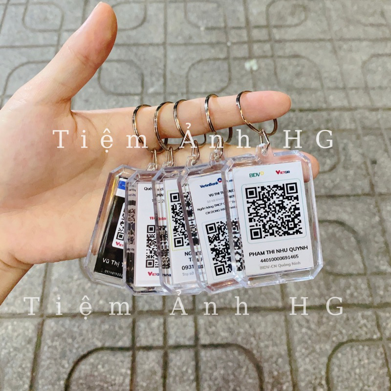 Móc chìa khoá in mã QR code tài khoản ngân hàng theo yêu cầu