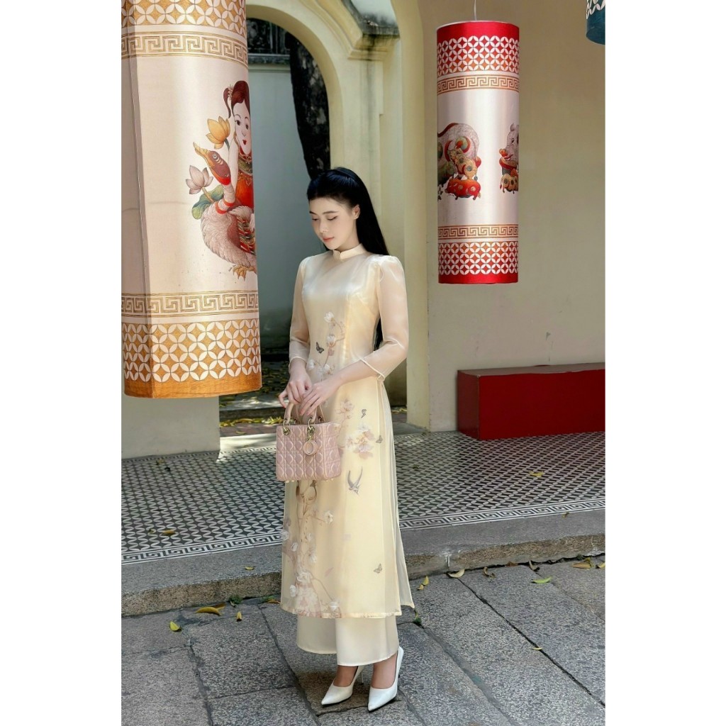 Áo dài nữ cách tân màu be dịu dàng chất tơ óng - Áo dài thiết kế Linh Đan - HN33