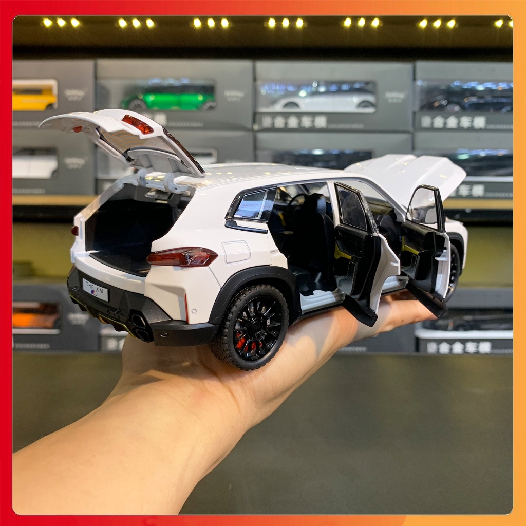 Mô hình xe BMW XM tỉ lệ 1:24 Jinlifang
