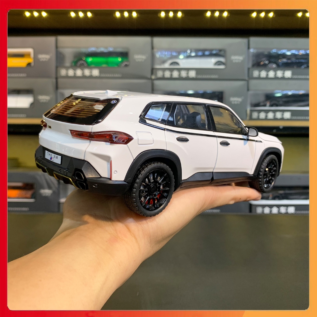 Mô hình xe BMW XM tỉ lệ 1:24 Jinlifang