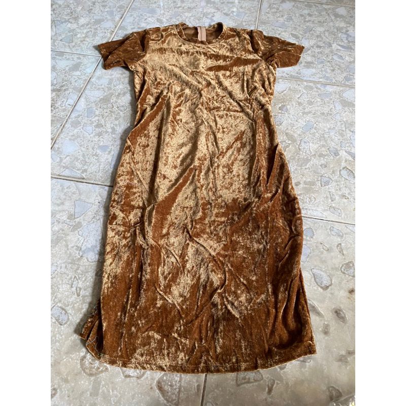 ĐẦM BODY nâu >55kg