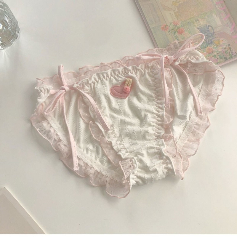 Quần lót cotton phối ren cột dây hai bên M006