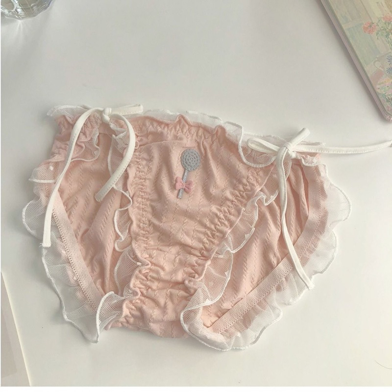 Quần lót cotton phối ren cột dây hai bên M006