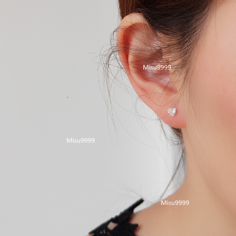 KHuyên titan đá tim thanh xỏ siêu mỏng chân dẹt