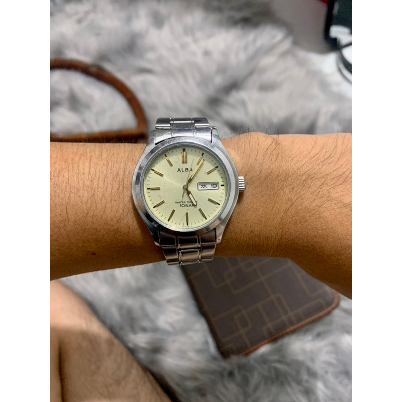 Đồng hồ seiko chuẩn hãng giá siêu rẻ