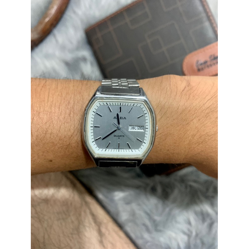 Đồng hồ seiko chuẩn hãng giá siêu rẻ