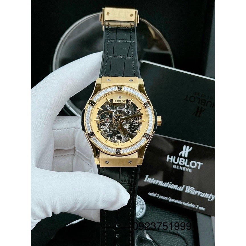 Đồng Hồ Nam HuBIot Sapphire HA84 Lộ cơ Case 42mm Viền đá ống Baguette Máy cơ Automatic Nhật