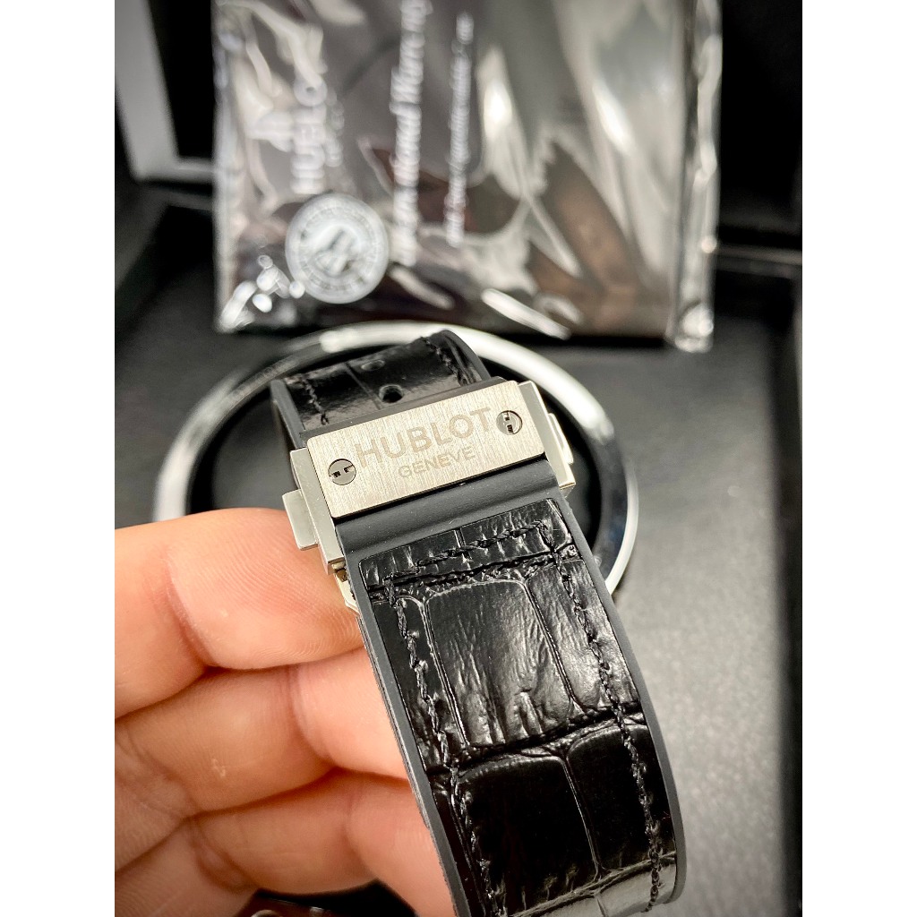 Đồng Hồ Nam HuBIot Sapphire HA84 Lộ cơ Case 42mm Viền đá ống Baguette Máy cơ Automatic Nhật