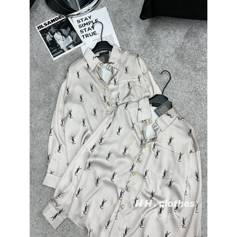 Áo Sơ Mi Logo Khuy Vàng H2 • Melanie Boutique