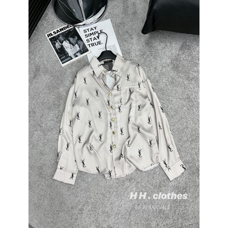 Áo Sơ Mi Logo Khuy Vàng H2 • Melanie Boutique