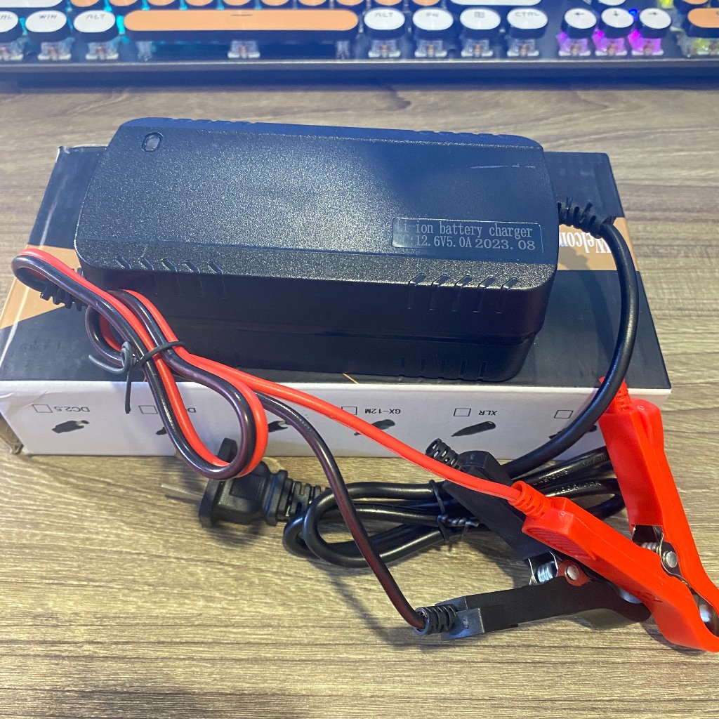 Sạc pin lithium 3s 12,6v - 5a