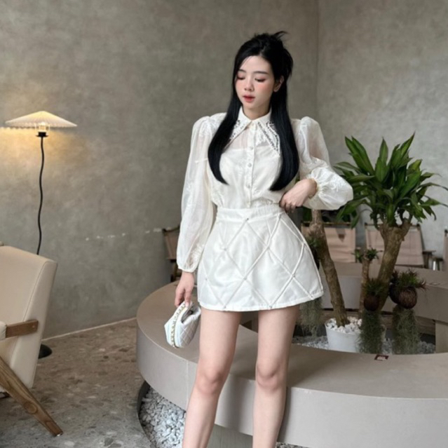 CAILYBOUTIQUE | Set áo tơ thêu hoa đính đá mix chân váy viền caro tiểu thư
