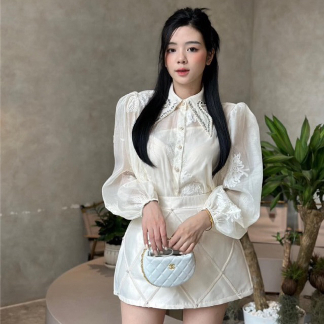 CAILYBOUTIQUE | Set áo tơ thêu hoa đính đá mix chân váy viền caro tiểu thư