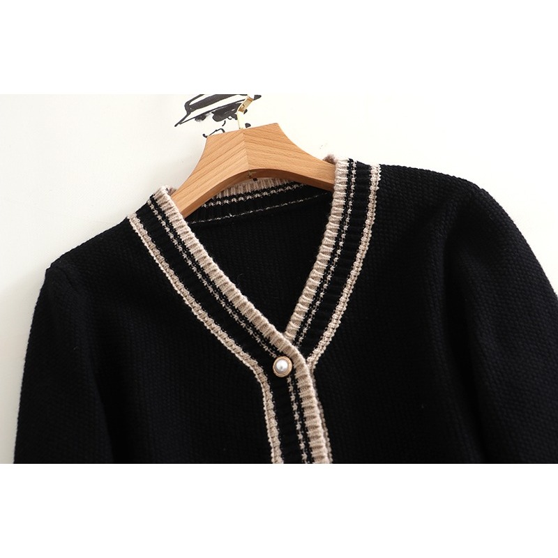 B290 Cardigan len & Chân váy của X.YING