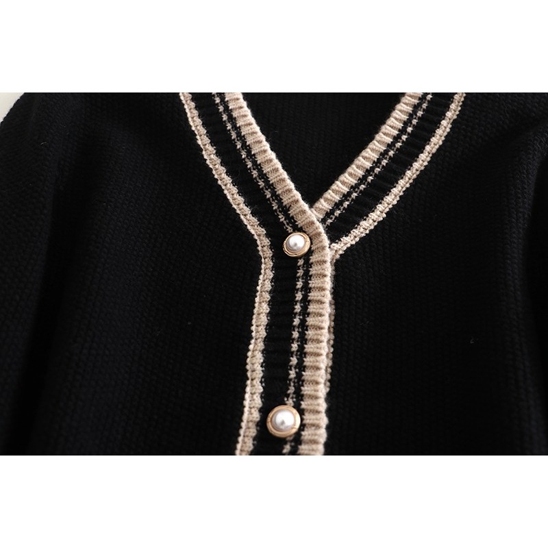 B290 Cardigan len & Chân váy của X.YING