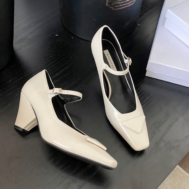 ORDER 🎀 Giày cao gót gắn tag mũi nhọn 7cm