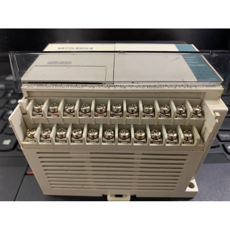 Bộ điều khiển lập trình PLC Mitsubishi FX1S-30MT-001  đã qua sử dụng