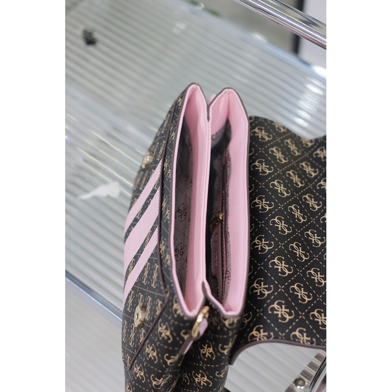 Túi guess đeo chéo nữ mẫu mới